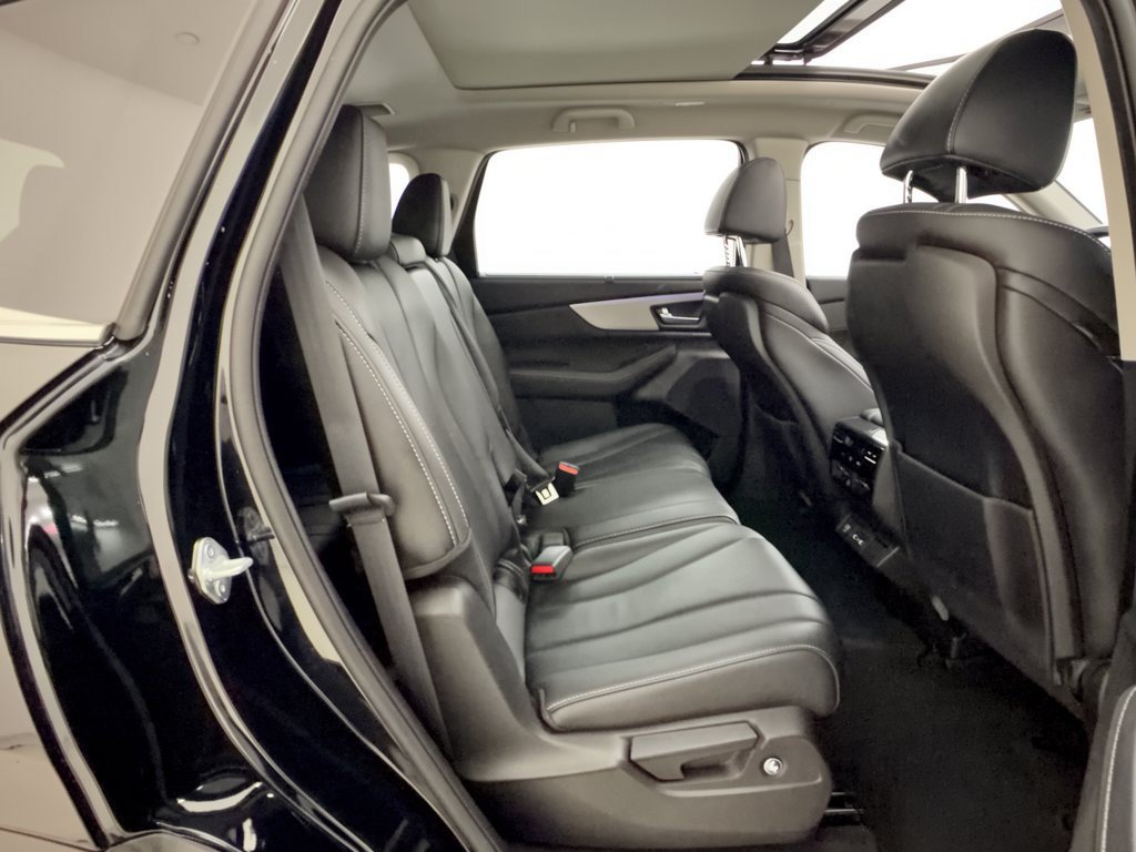 Used 2024 Acura MDX w/ Technology Package FWD image 29