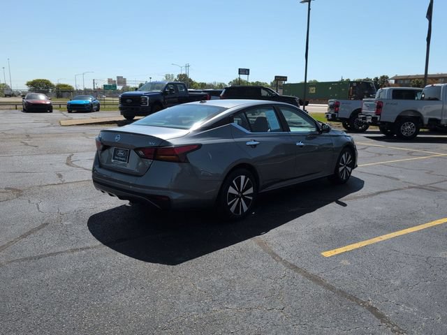 Used 2022 Nissan Altima 2.5 SV FWD image 8