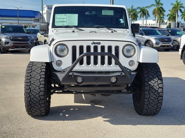 Used 2017 Jeep Wrangler Unlimited Sahara w/ Max Tow Package AWD/4WD image 2
