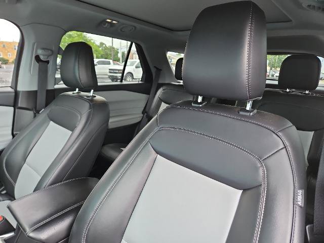 Certified 2022 Ford Explorer XLT w/ Equipment Group 202A AWD/4WD image 8