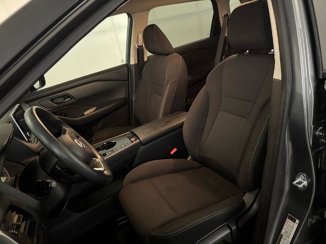 Used 2024 Nissan Rogue S FWD image 16