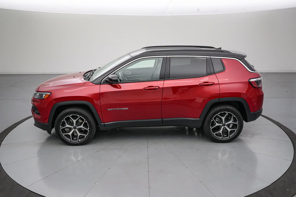Used 2025 Jeep Compass Limited AWD/4WD image 7
