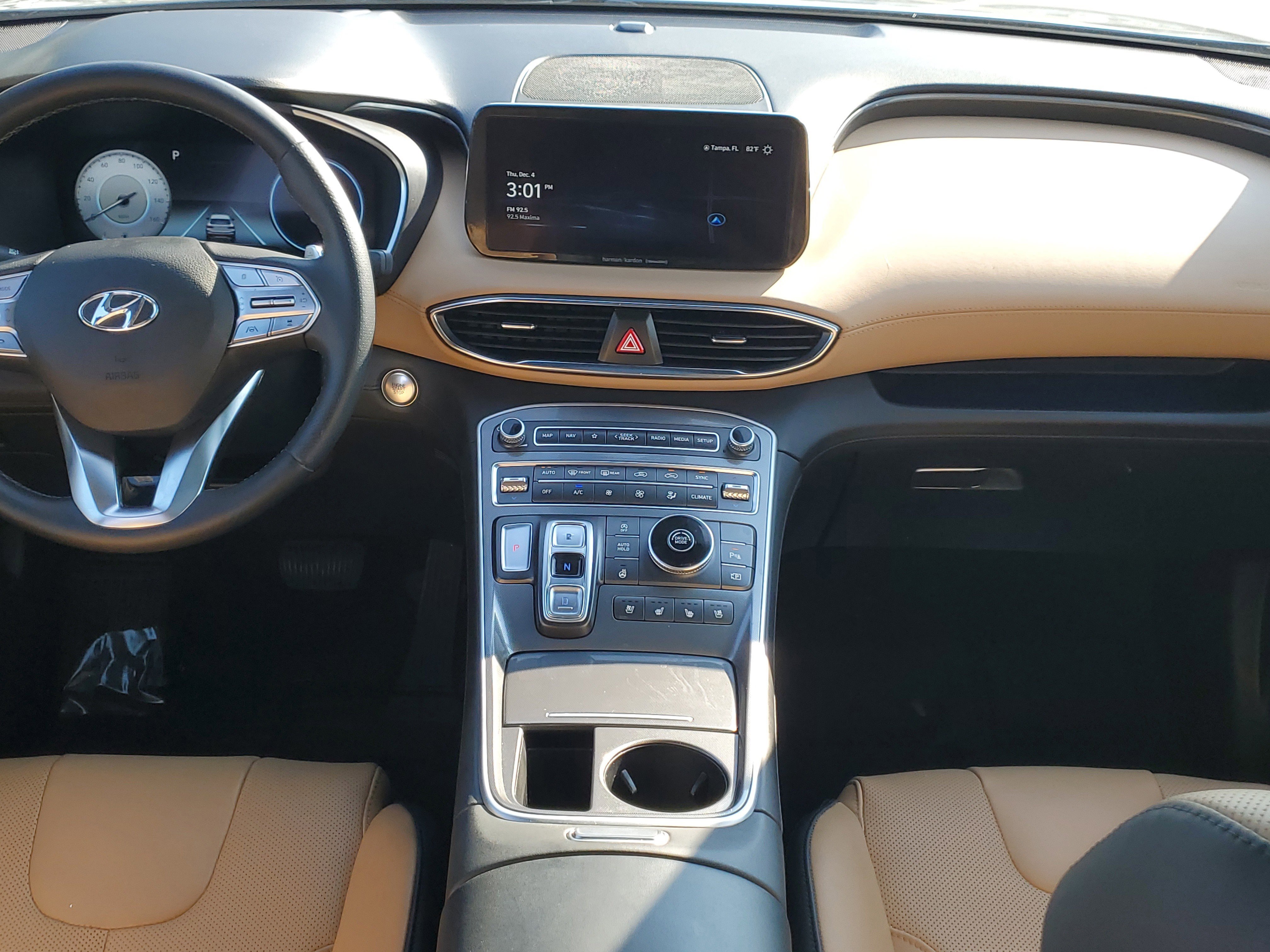 Used 2023 Hyundai Santa Fe Calligraphy image 17