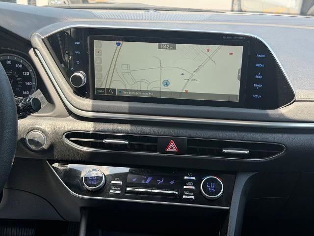 Used 2023 Hyundai Sonata SEL w/ Preferred Accessory Package FWD image 19