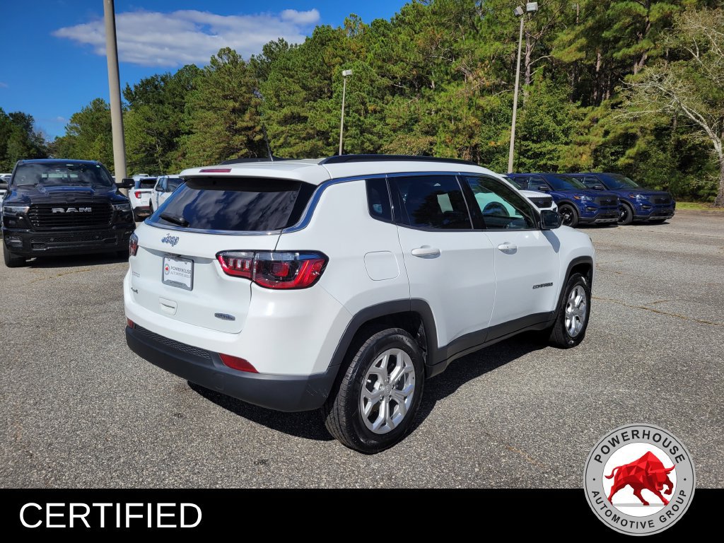 Used 2024 Jeep Compass Latitude AWD/4WD image 6