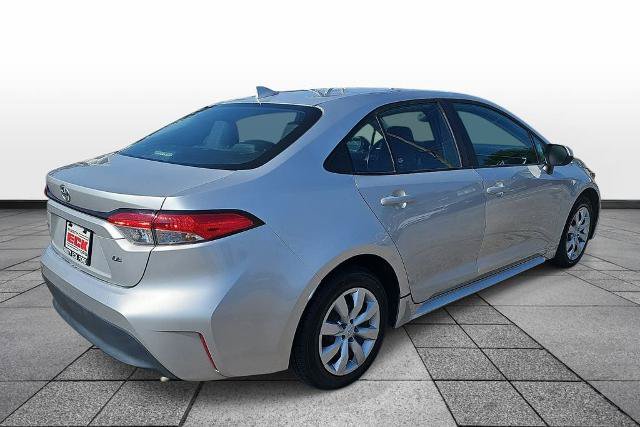 Used 2023 Toyota Corolla LE FWD image 5