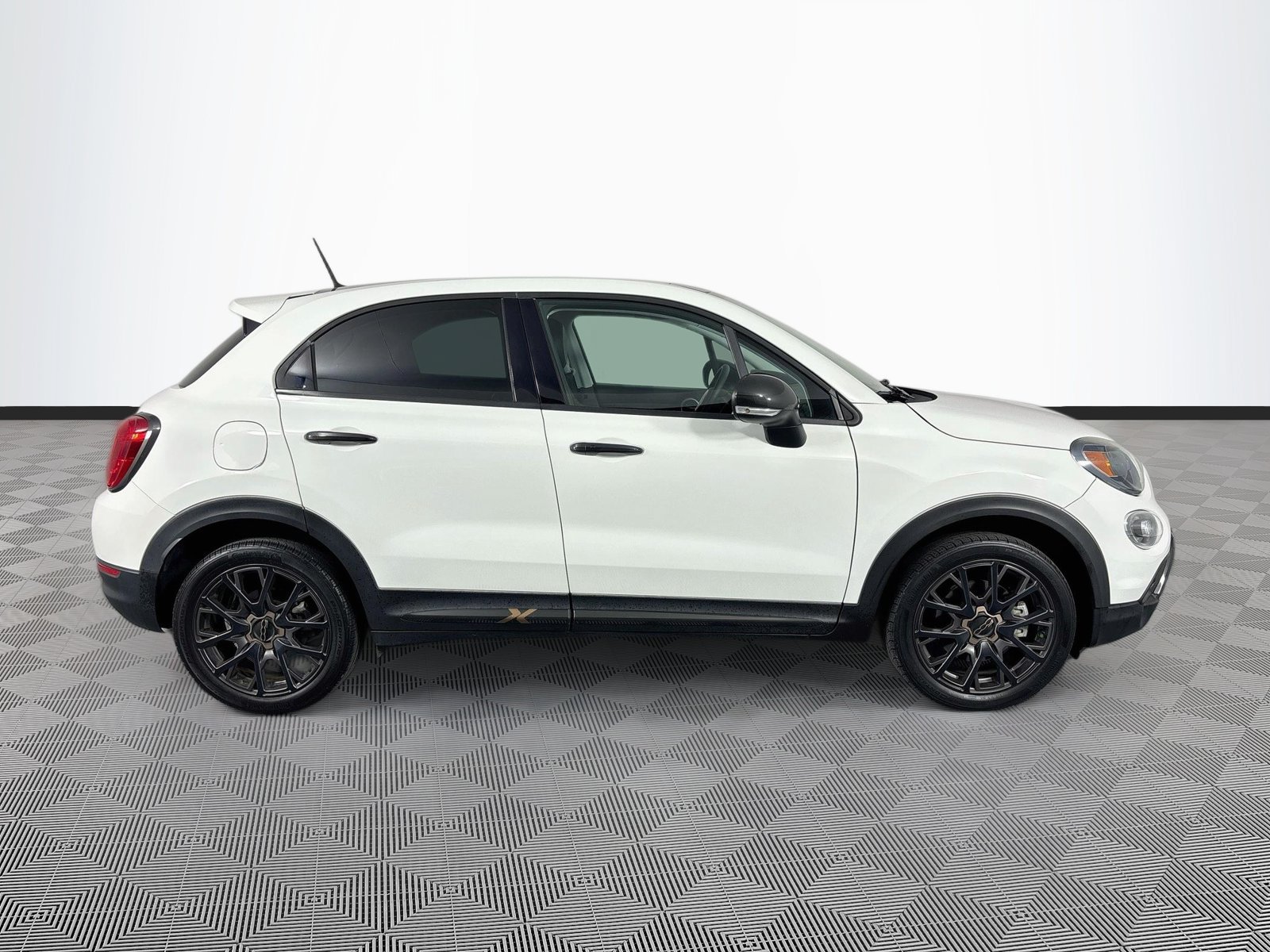 Used 2018 FIAT 500X Trekking FWD image 8