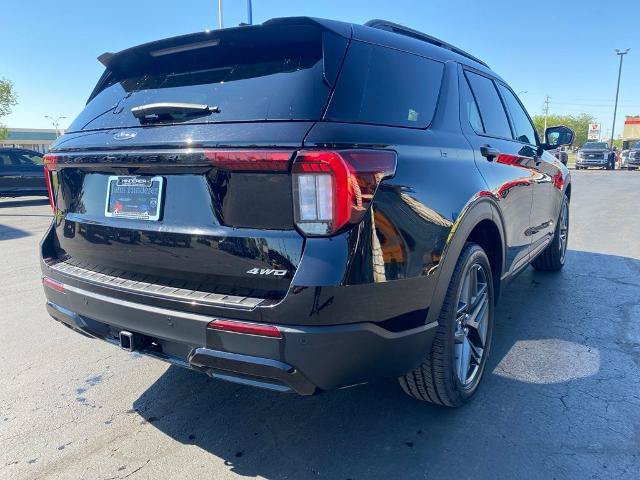 Certified 2025 Ford Explorer ST-Line w/ ST-Line Street Pack AWD/4WD image 4