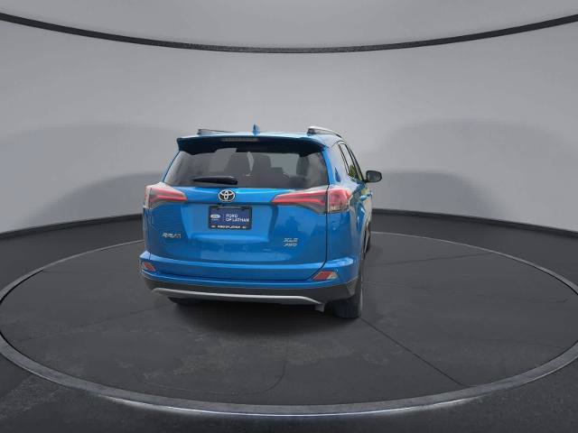 Used 2017 Toyota RAV4 XLE w/ Plus Extra Value Package AWD/4WD image 7