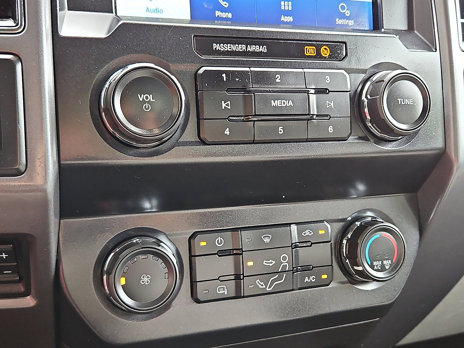 Certified 2022 Ford F350 XLT image 16