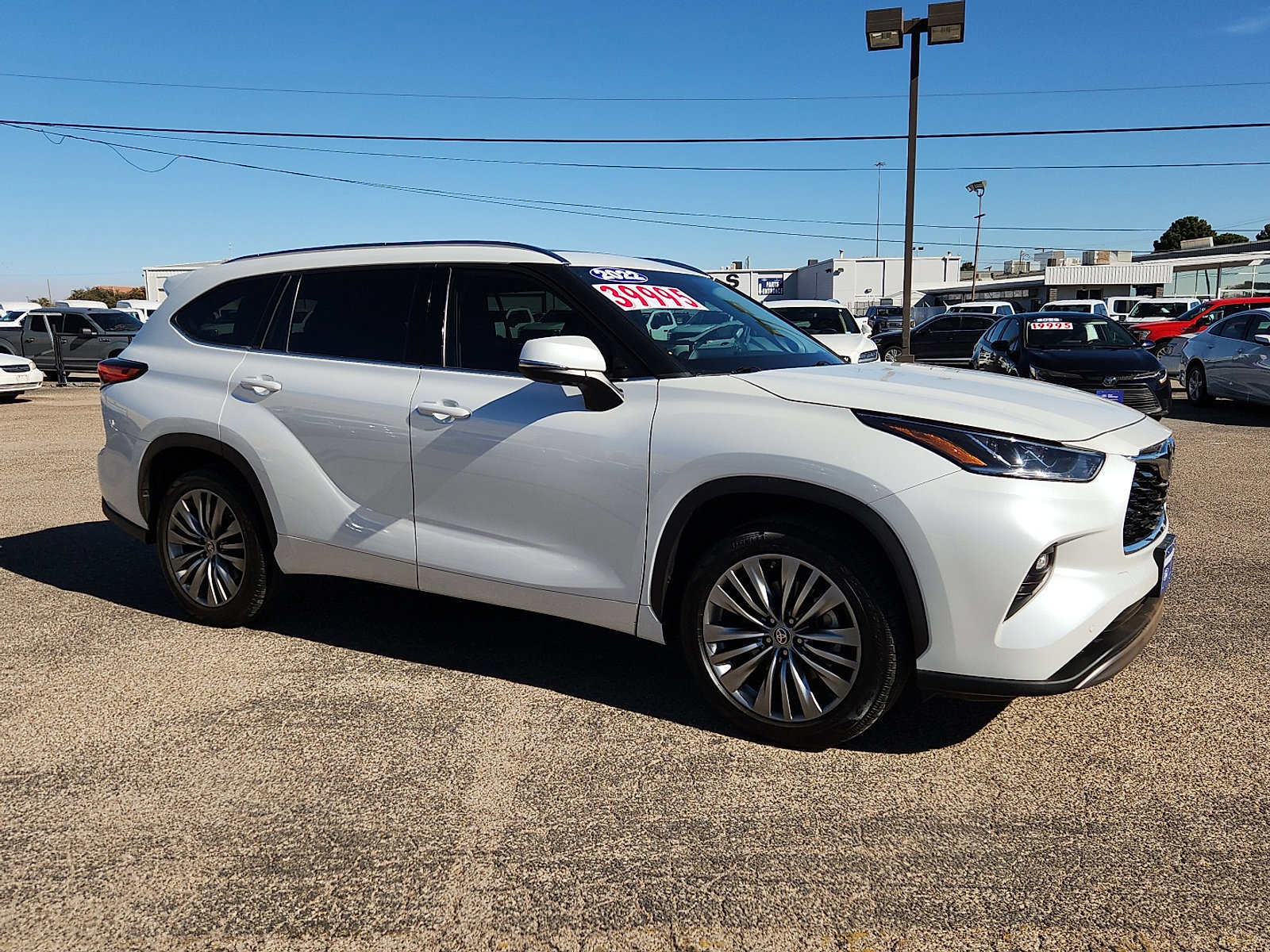 Used 2022 Toyota Highlander Platinum image 7