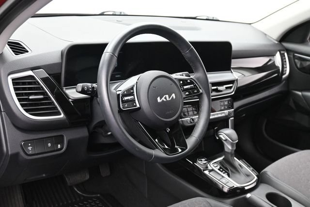 Used 2026 Kia Seltos S FWD image 15