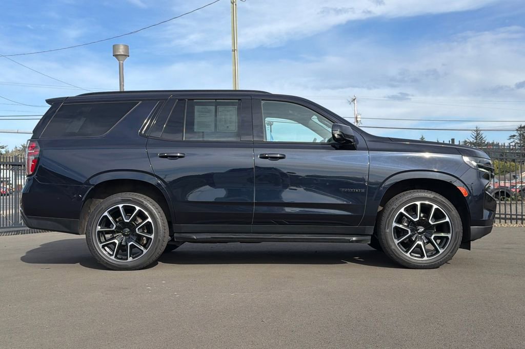 Used 2022 Chevrolet Tahoe RST w/ Luxury Package image 2