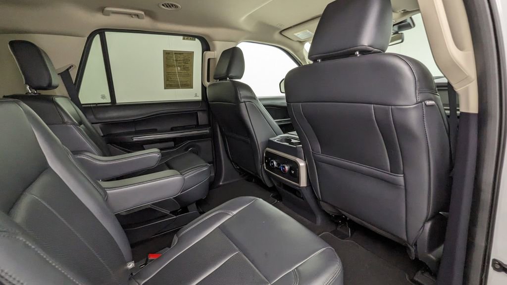 Certified 2024 Ford Expedition XLT image 41
