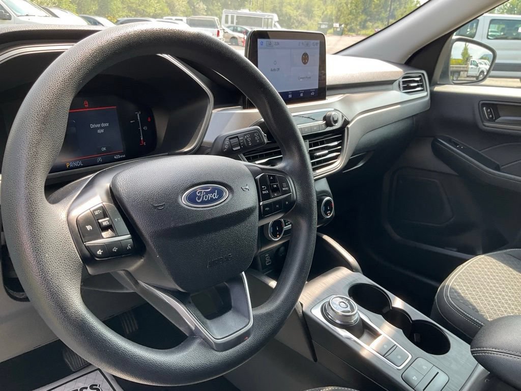 Certified 2025 Ford Escape Active AWD/4WD image 13