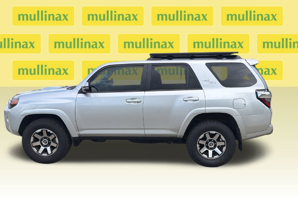 Used 2023 Toyota 4Runner TRD Off-Road Premium w/ Moonroof Package AWD/4WD image 11