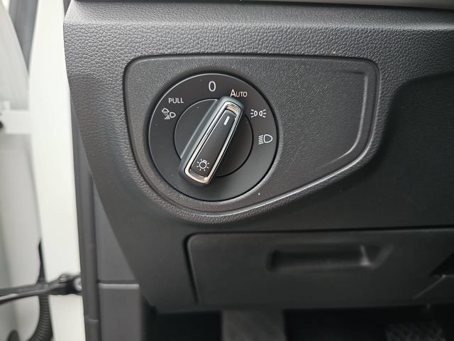 Used 2022 Volkswagen Atlas SE w/ Black Wheel Package FWD image 32