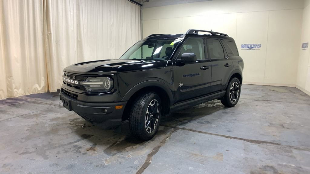 Certified 2022 Ford Bronco Sport Outer Banks w/ Tech Package image 2