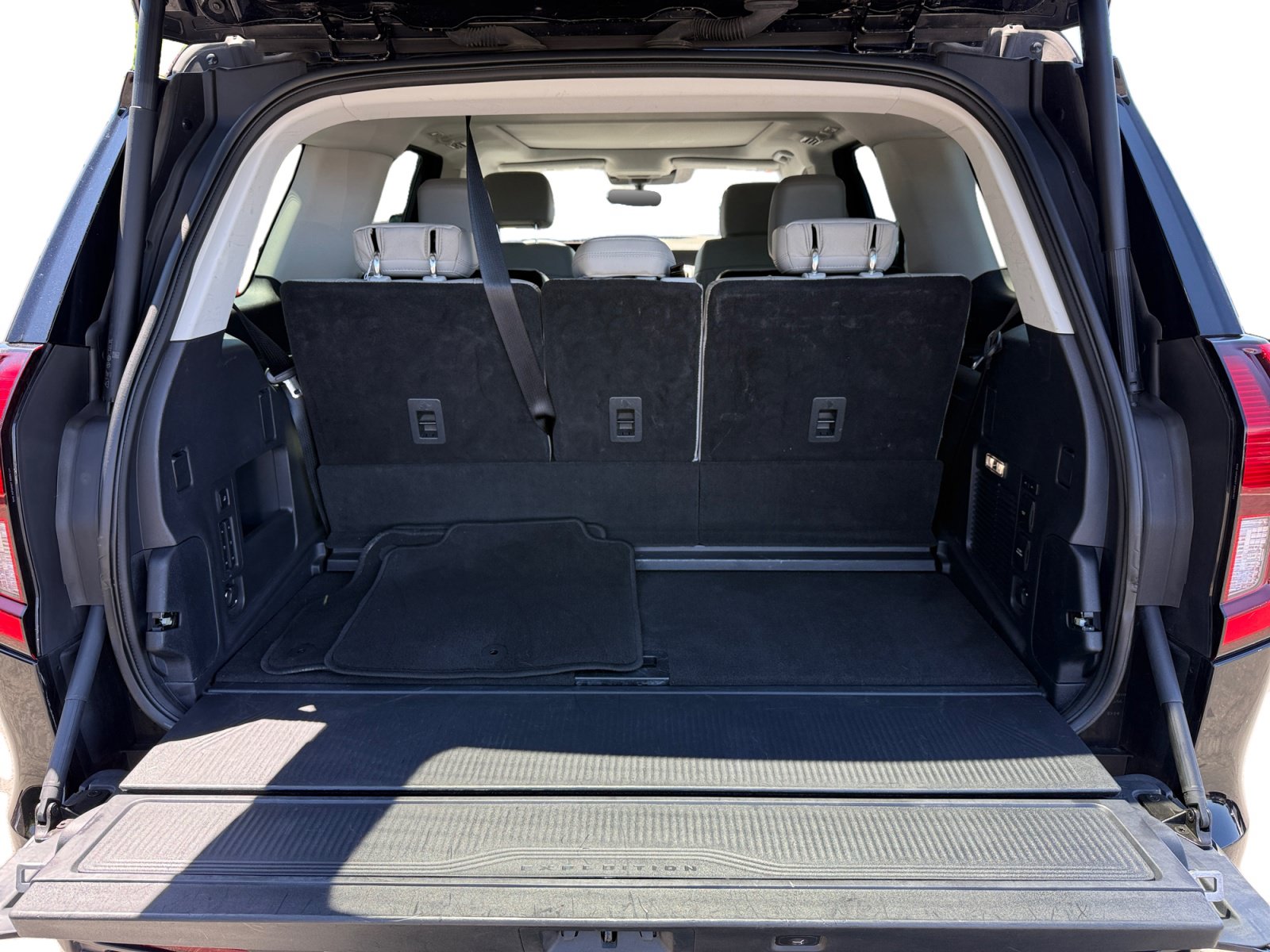 Certified 2025 Ford Expedition Active AWD/4WD image 17