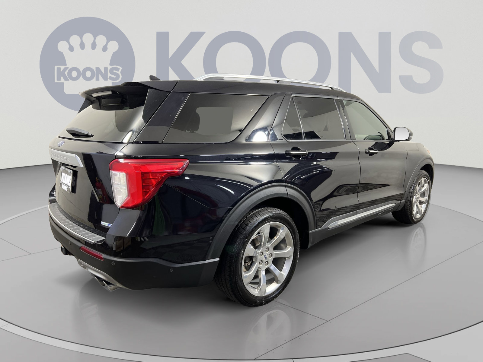 Certified 2020 Ford Explorer Platinum w/ Premium Technology Package AWD/4WD image 11