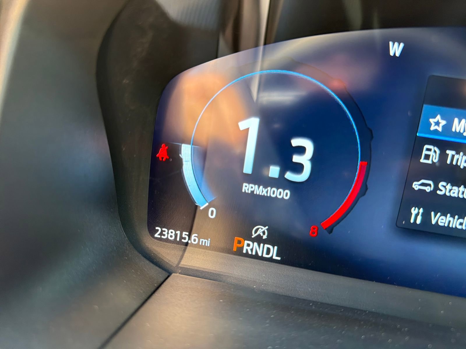 Certified 2025 Ford Explorer ST-Line w/ Premium Package image 16