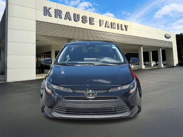 Used 2024 Toyota Corolla LE FWD image 2
