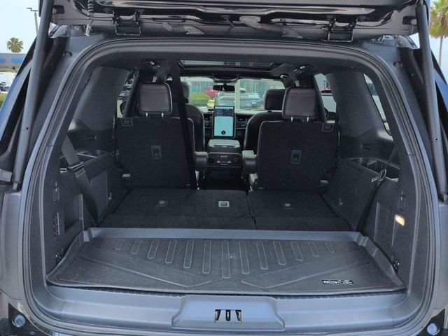 Certified 2022 Ford Expedition Platinum RWD image 13
