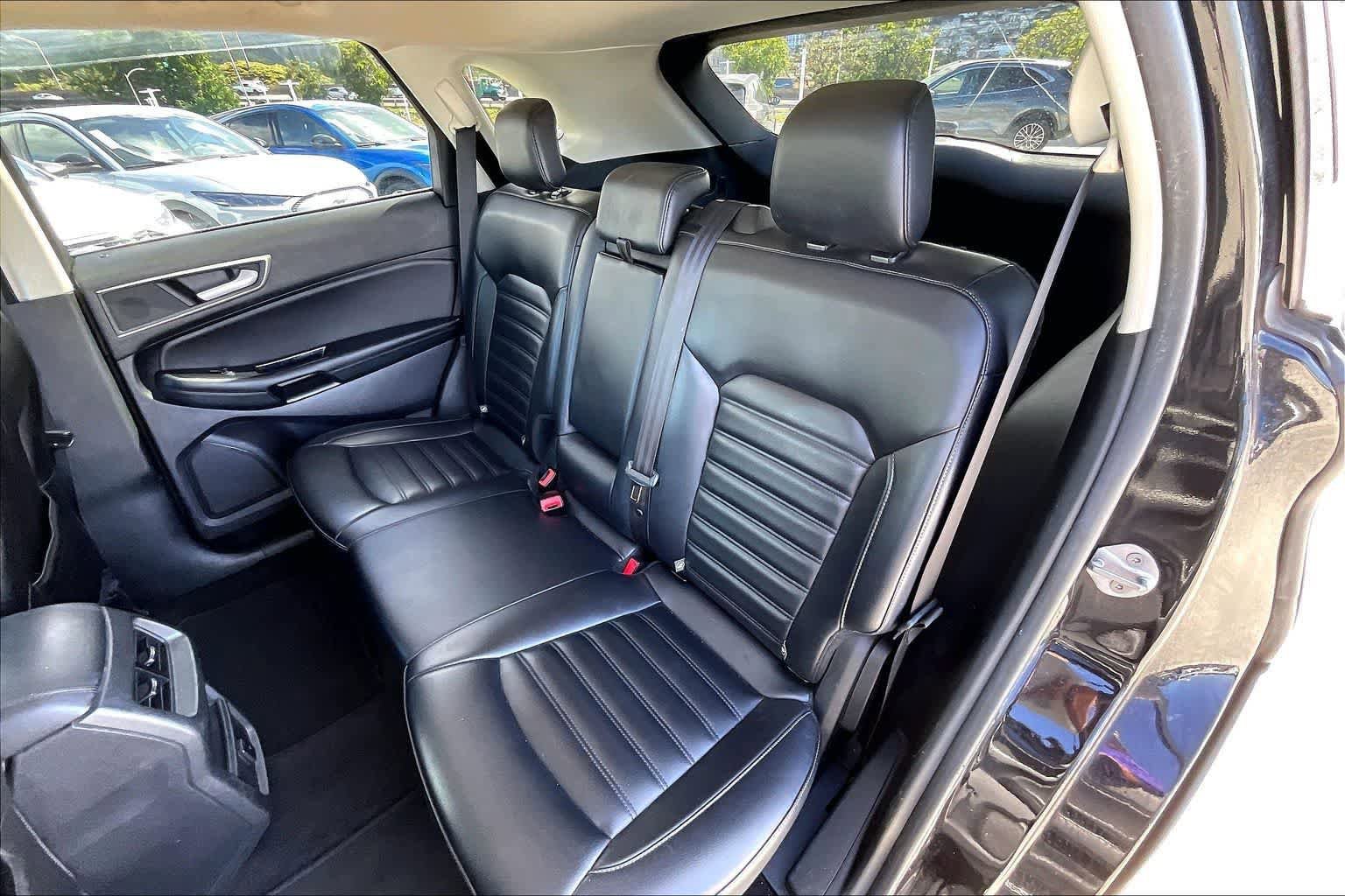 Certified 2020 Ford Edge SEL FWD image 29