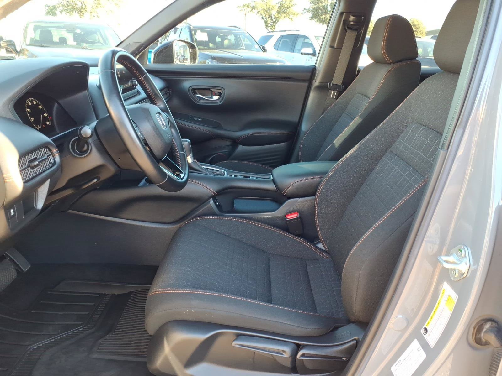 Used 2025 Honda HR-V Sport image 12