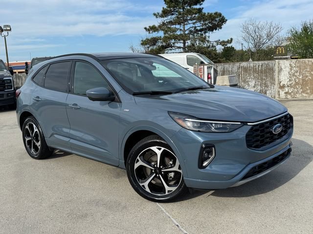 Certified 2023 Ford Escape ST-Line Elite w/ Premium Technology Package AWD/4WD image 7