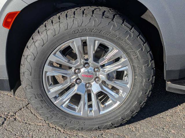 Used 2023 GMC Yukon Denali AWD/4WD image 12