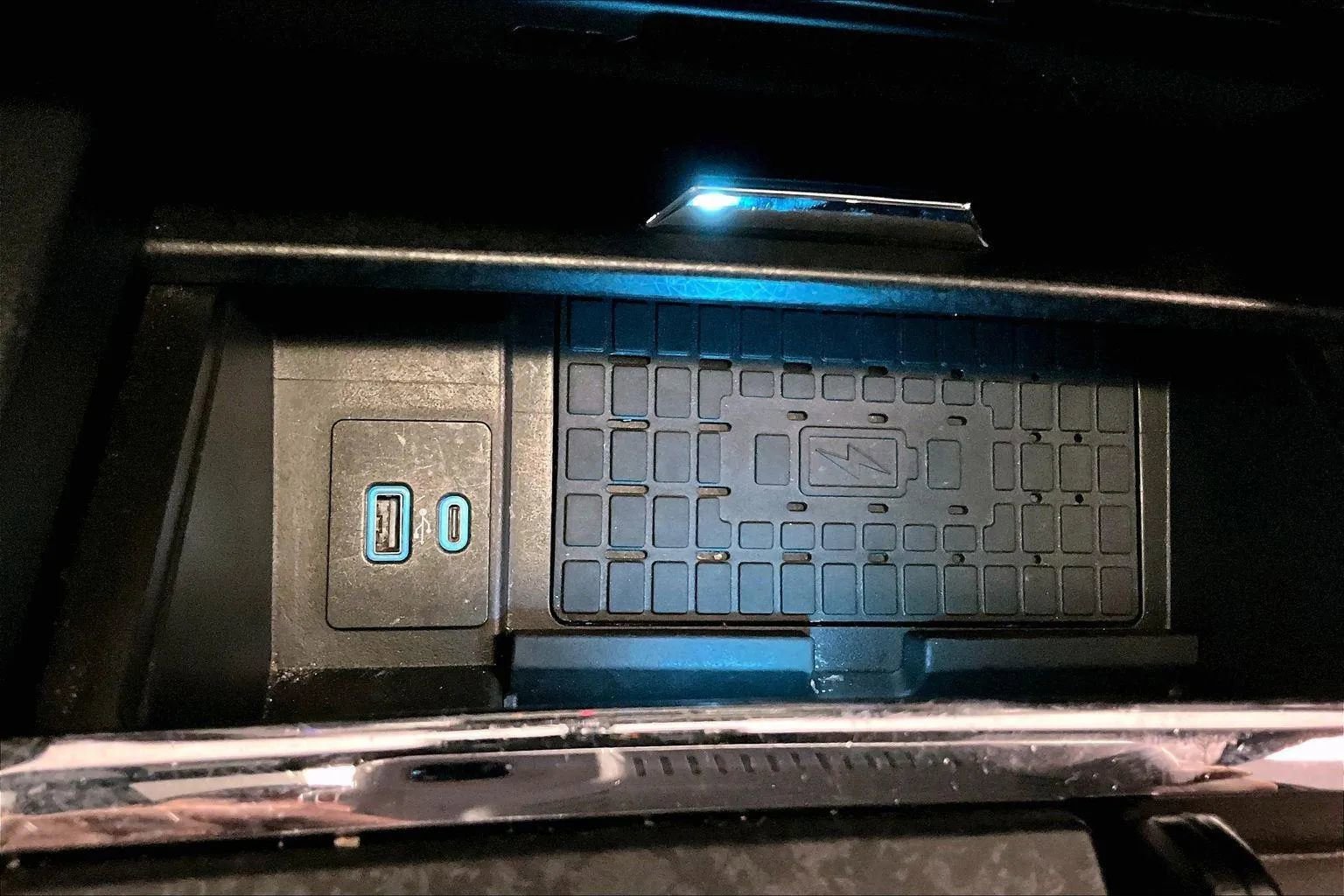 Certified 2022 Ford Expedition Max Limited image 32