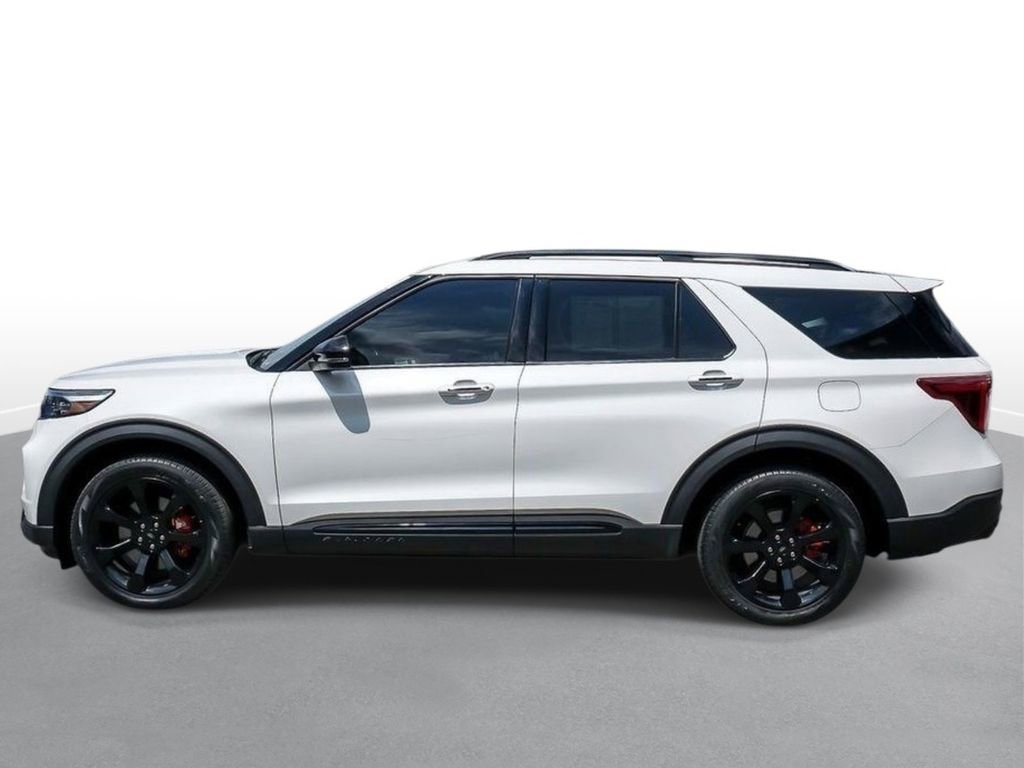Certified 2022 Ford Explorer ST w/ Equipment Group 401A AWD/4WD image 5