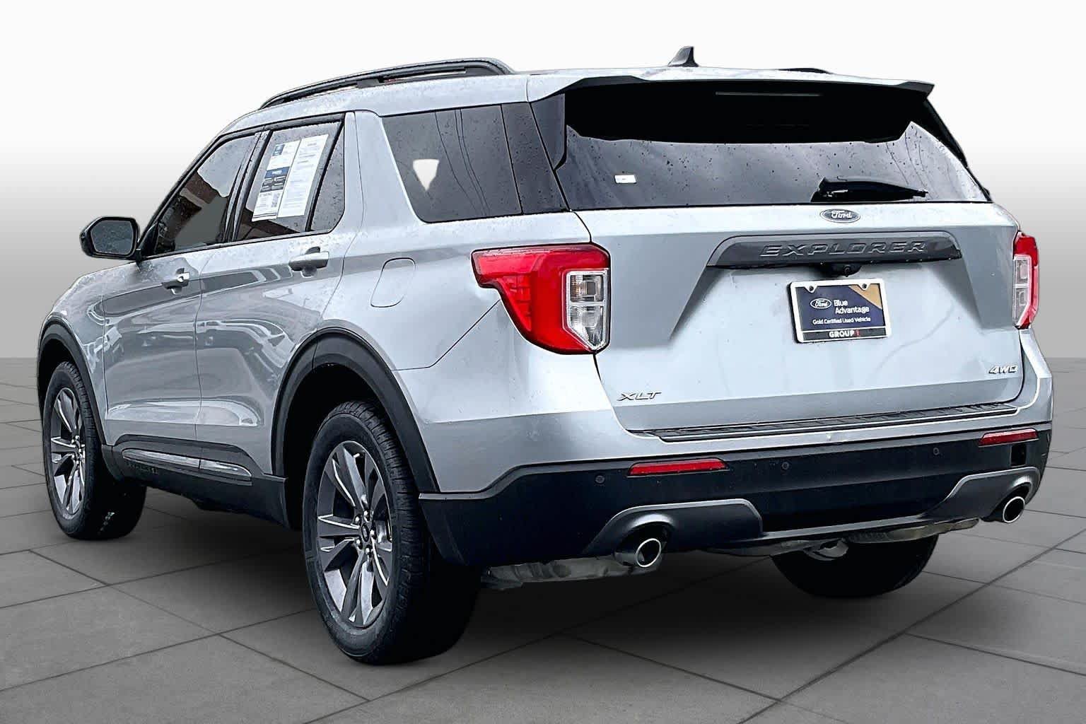 Certified 2022 Ford Explorer XLT w/ Equipment Group 202A AWD/4WD image 12