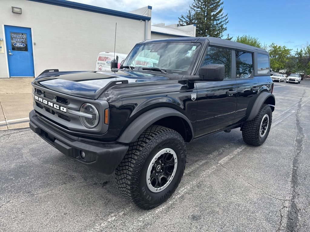 Certified 2023 Ford Bronco Big Bend w/ Sasquatch Package AWD/4WD image 7