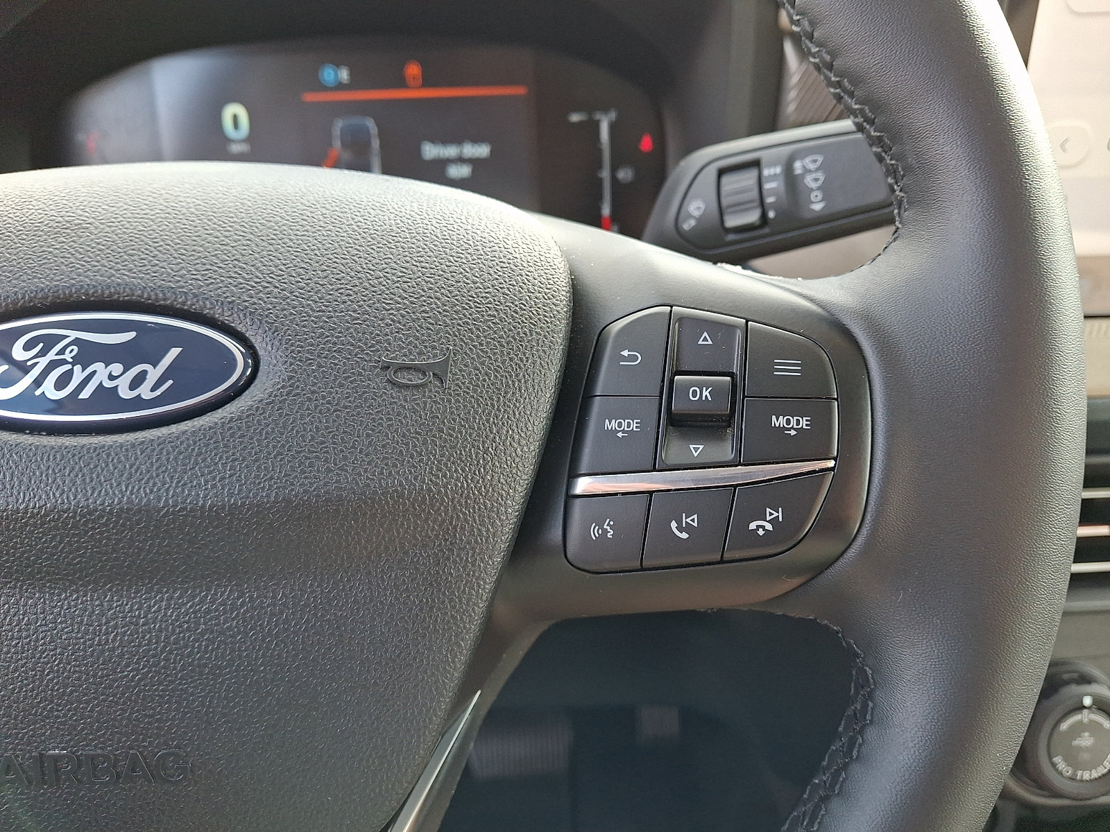 Certified 2025 Ford Maverick Lariat w/ 4K Tow Package AWD/4WD image 23