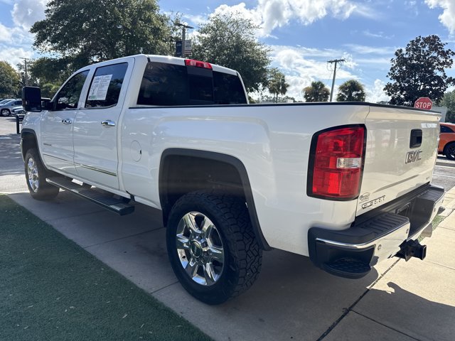 Used 2018 GMC Sierra 2500 SLT w/ Duramax Plus Package AWD/4WD image 7