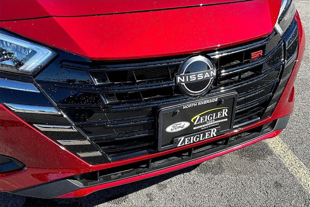 Used 2024 Nissan Versa SR w/ Trunk Package image 29