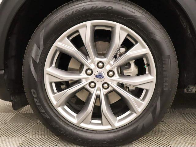 Certified 2022 Ford Explorer XLT w/ Equipment Group 202A image 18