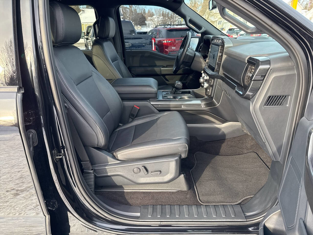 Certified 2022 Ford F150 XLT w/ Equipment Group 302A High image 12