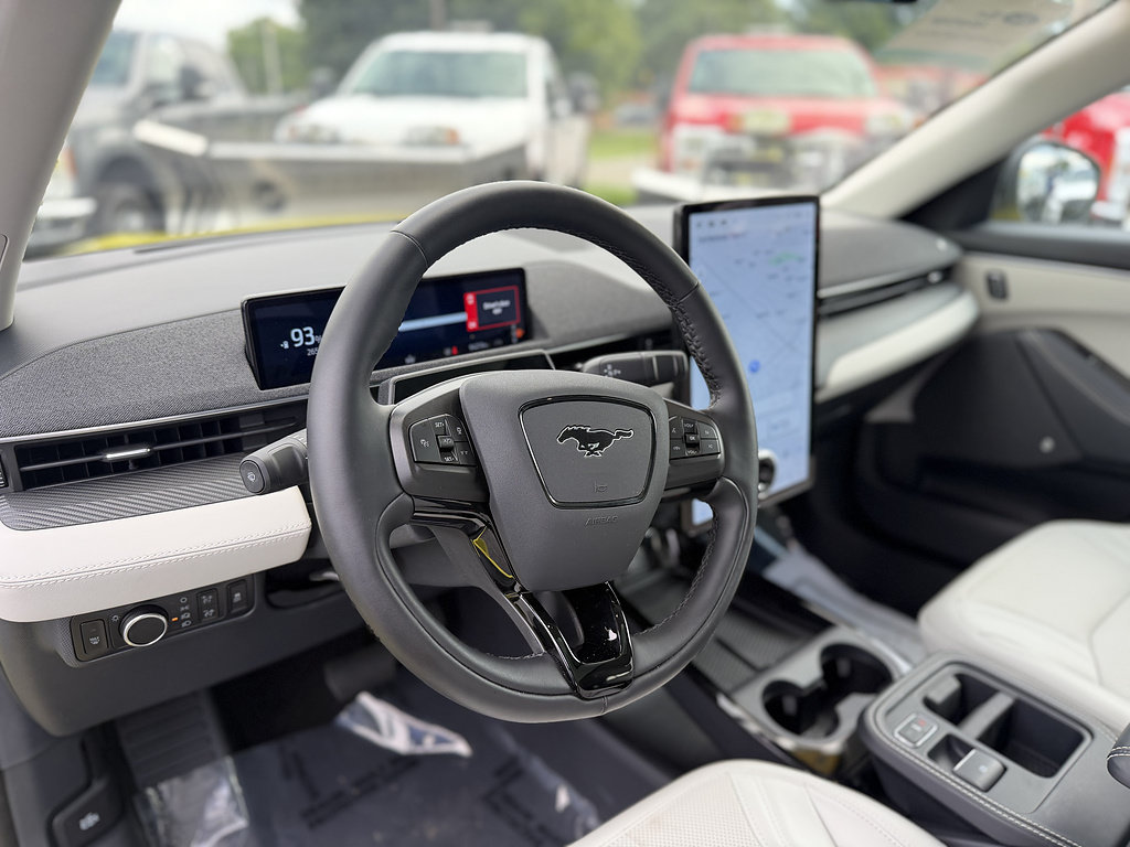 Certified 2025 Ford Mustang Mach-E Premium AWD/4WD image 14