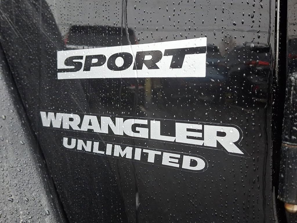 Used 2017 Jeep Wrangler Unlimited Sport w/ Quick Order Package 23S image 28