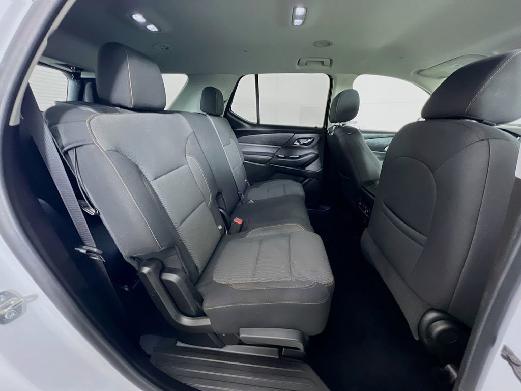 Used 2021 Chevrolet Traverse LS AWD/4WD image 31