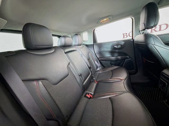 Used 2020 Jeep Compass Trailhawk AWD/4WD image 32