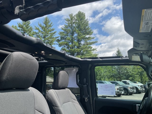 Used 2022 Jeep Gladiator Sport AWD/4WD image 15