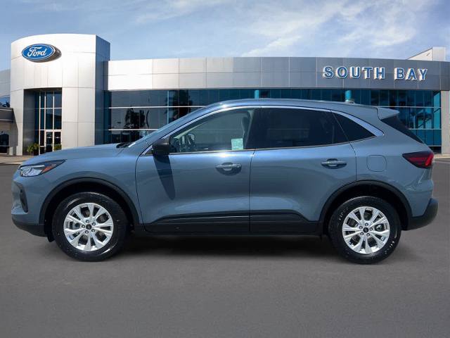 Certified 2023 Ford Escape Active AWD/4WD image 2