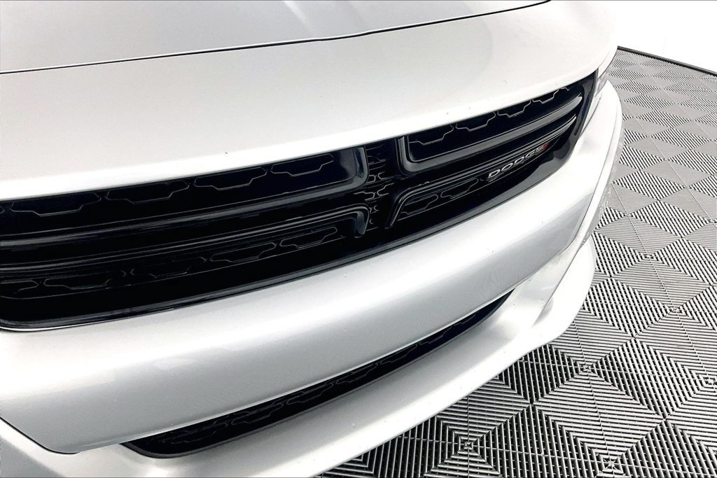 Used 2020 Dodge Charger SXT RWD image 30
