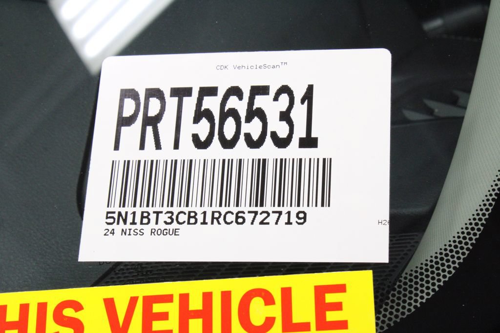 Used 2024 Nissan Rogue SL AWD/4WD image 32