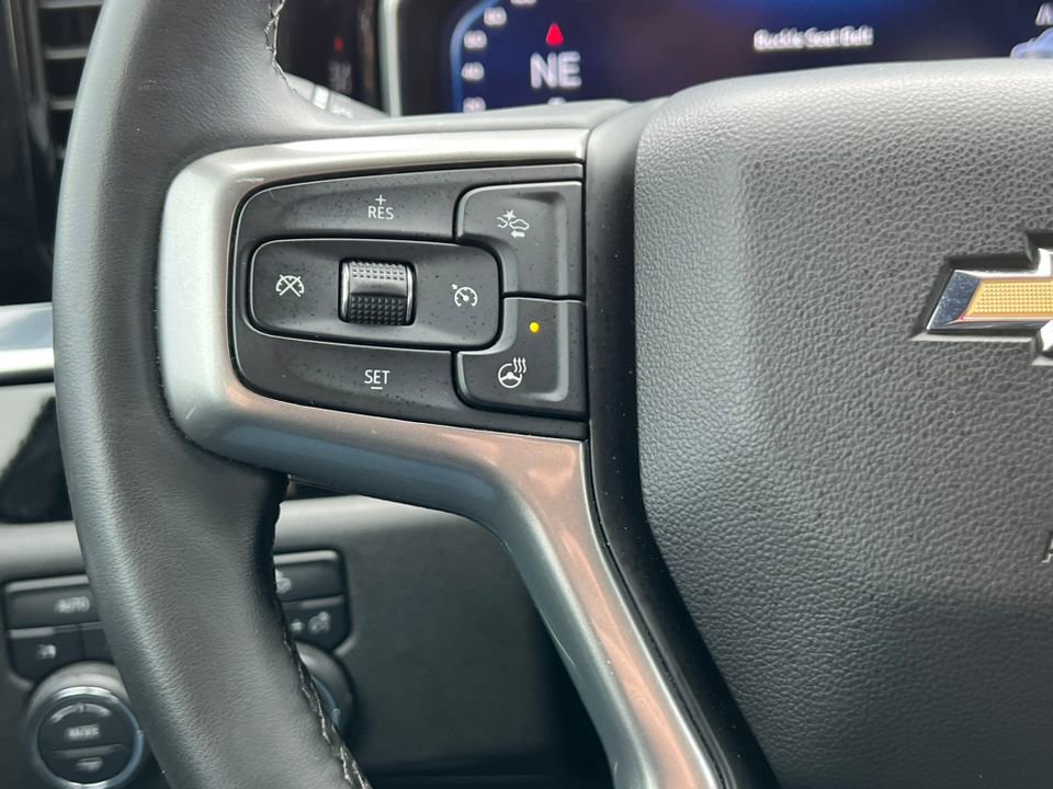 Used 2024 Chevrolet Silverado 1500 LT image 25