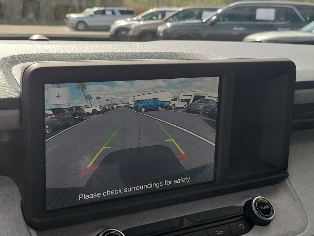 Certified 2022 Ford Maverick XLT image 15